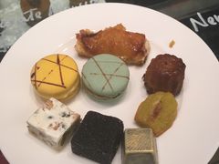 -圣丰索菲特·2 On 988 Café 自助餐厅