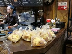 -红跑车蛋糕世界(网巾市店)