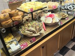 面包甜点陈列柜-味多美(民星路店)