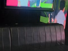-JUZC钜阵纯KTV(滨海吾悦广场店)