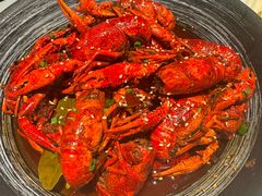 -肥肥虾庄·金牌油焖大虾(杨园滨江时代walk店)