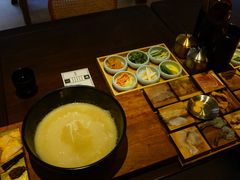 -银米·云南传统过桥米线(双廊黑金冠店)