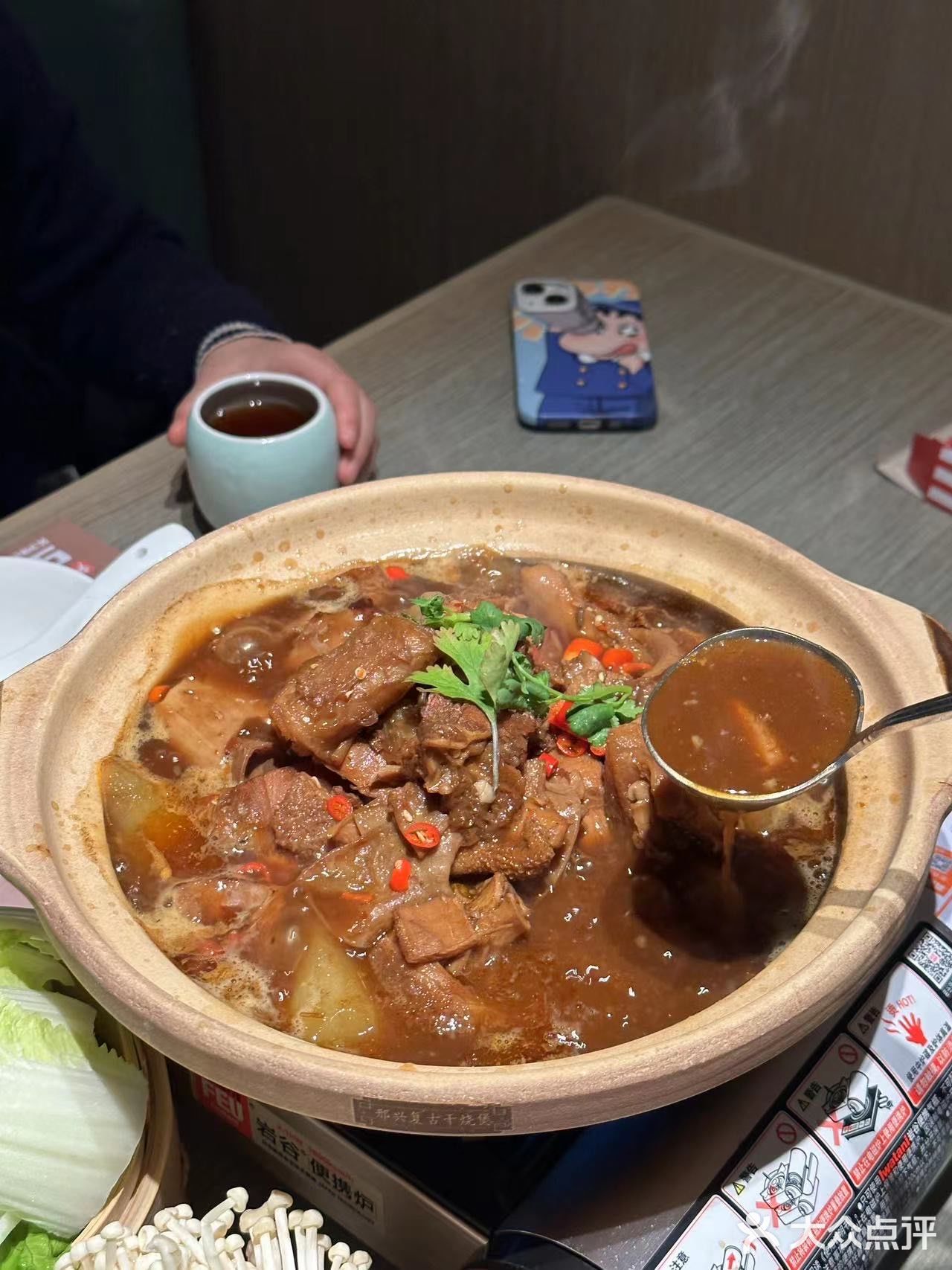 冬天来吃茶港的牛杂煲，真的好有韵味[调皮]