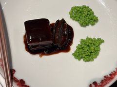 鲍鱼红烧肉-杭州西子湖四季酒店·金沙厅
