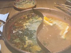 -洱火云南酸菜牛肉火锅(石景山当代商城店)