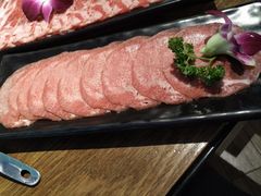 牛舌-三人行骨头王火锅(长寿店)