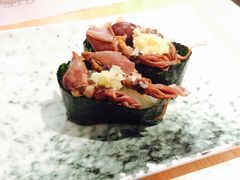 富山县荧光鱿鱼军舰-板长寿司(铜锣湾店)