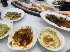 -臻鲜燕海鲜融合餐厅(金陵style店)