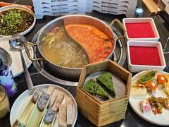 -魁牛·潮汕牛肉自助火锅(沈辽路万达店)