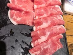 -老牌坊云南鱼豆花火锅(爱建店)