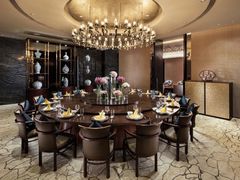 -广州天河希尔顿酒店