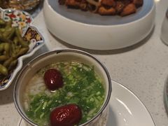 缸子肉-品疆山新疆特色主题餐厅