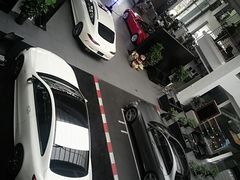 -上海星瀚奔驰4S店(红柳路店)