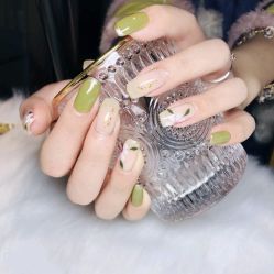 -孔雀手美甲美睫护理