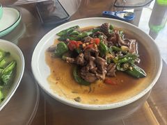 -芦茨金富饭庄·25年老字号·专做稻草鸡