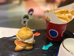 -亚龙湾希尔顿自助餐厅·海鲜·烧烤·沙滩BBQ·现场乐队