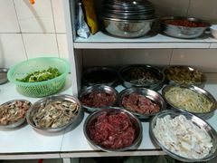 -谢老五跷脚牛肉·非遗传承店