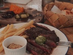 -羽深肉铺 Steak & Wine