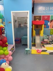 -熊小米专业儿童游泳馆