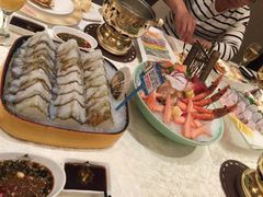 -海鲨湾海鲜会馆(百家湖1912店)