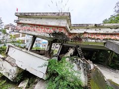 -四川汶川特大地震漩口中学遗址