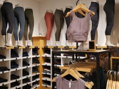 -lululemon(上海浦东IFC店)