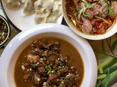 小鸡炖蘑菇-石老头关东饺子王·东北菜(嘉华鑫城店)