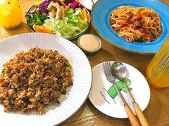 -Rabbit Cafe私房西餐甜点咖啡(栖霞路店)