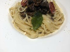 牛肝菌奶油意面-POKEE VIA&Brunch·维娅(重庆来福士店)