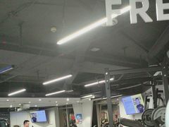-超鹿运动(达信大厦店)