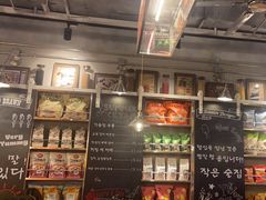-WOW LUCKY创意韩料(龙阳广场店)