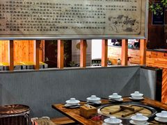 大堂-大锅大灶柴火鸡鱼