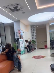 -优尚·烫·染·店