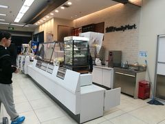 -全家便利店(江湾镇站店)