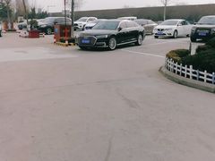 -诸城服务区-停车场