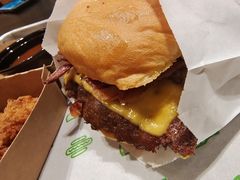 香辣烟熏培根牛肉堡-Shake Shack(西单大悦城店)