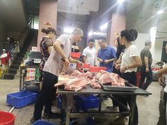-标记美食新鲜猪杂(兴南大道店)