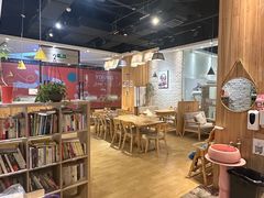 -藏猫猫咖啡主题馆(中央大道店)