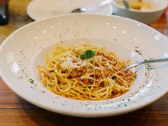 -Chom Cafe and Restaurant