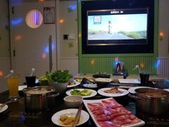 -唯爱KTV聚会餐厅(仙林东城汇店)