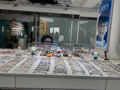 -潘多拉眼镜·蔡司依视路明月(潘家园店)