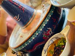 景泰蓝铜锅-毛辣果·贵州红酸汤牛肉火锅(西单店)