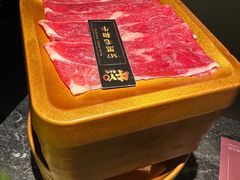 -牛YO寿喜烧·铁板烧和牛火锅自助(市府恒隆店)
