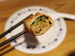 猪肉香菜尖椒-铸钟褡裢火烧(西三环紫竹桥店)