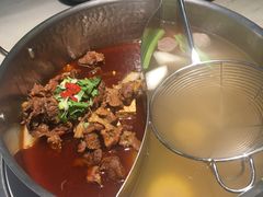 -左庭右院鲜牛肉火锅(浦江欢乐颂店)