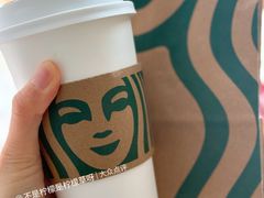 -星巴克(北京枫尚奥莱店)