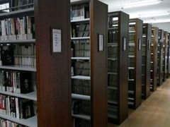 -漕河泾街道图书馆(漕河泾社区文化活动中心店)