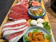 -明洞阿姨·韩式酱蟹烤肉·创意料理(三元桥店)