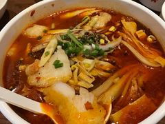 -渝是乎酸菜鱼(龙旗购物中心店)