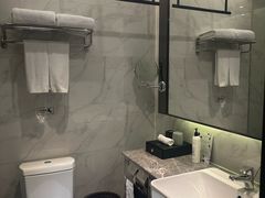 -优逸酒店(柳州窑埠古镇万象城店)